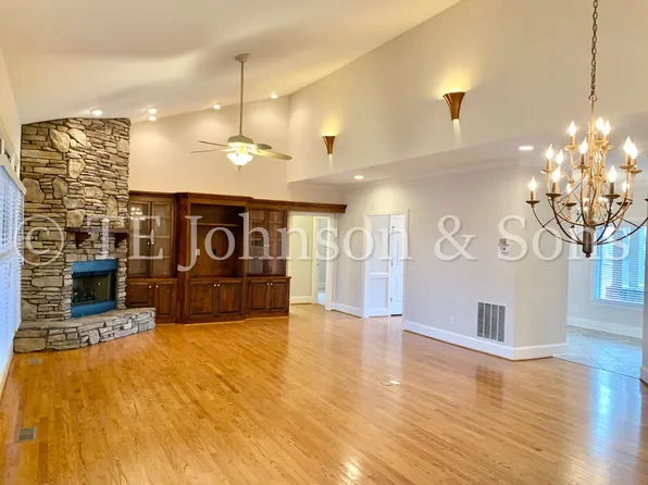 6055 Wall Rd, Tobaccoville, NC 27050