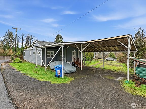 5th image of 2201 Holcomb Loop Rd