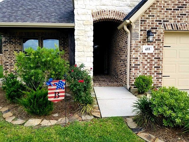 2nd image of 455 Lakewood Dr