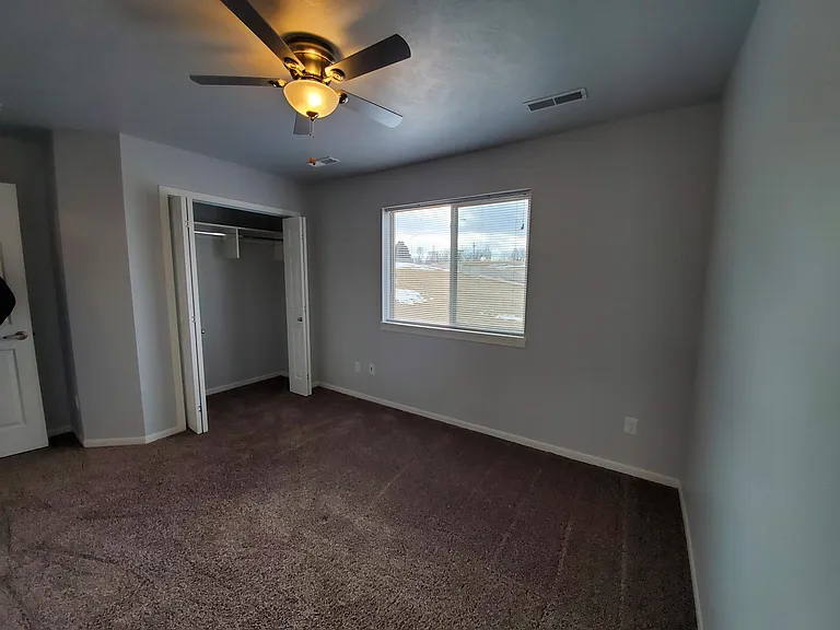 412 N Sioux Blvd #12 — Photo 9