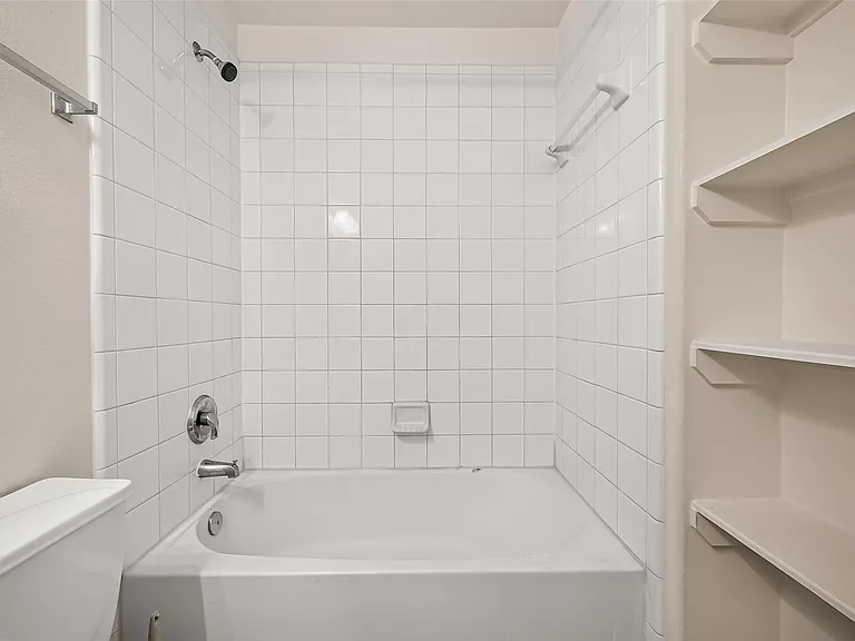 3830 Flatwood Dr — Photo 35