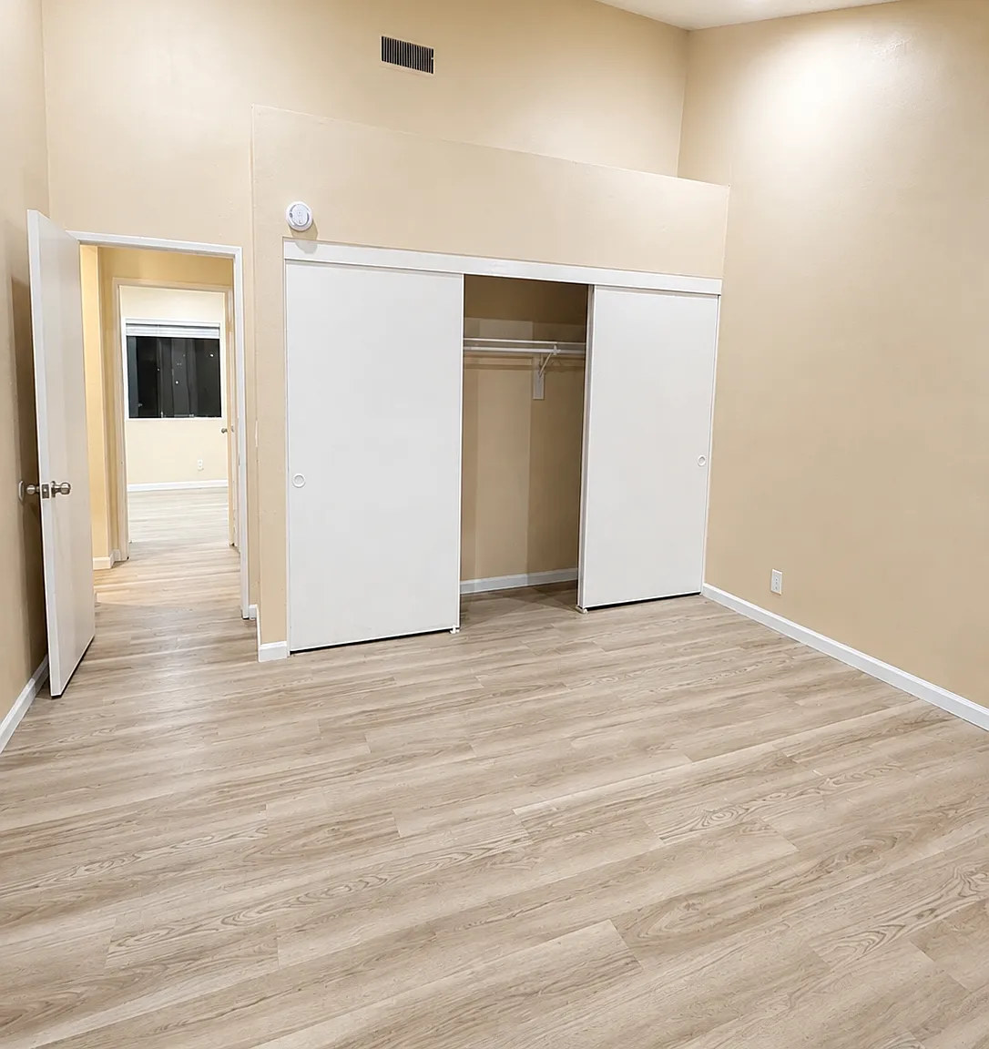 3 bed, 2.5 bath, 1480 sqft, $3,600 — Photo 4
