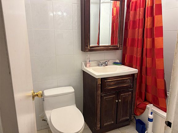 5th image of 89-15 Parsons Blvd #11G