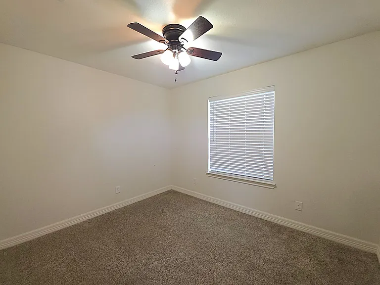 1424 Dogwood St — Photo 11