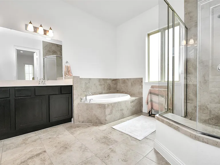 11012 Mikula Dr — Photo 25