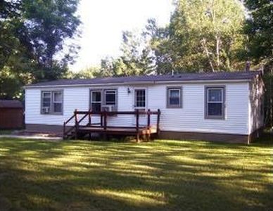 21 Riverside Dr, Raymond, NH, 03077