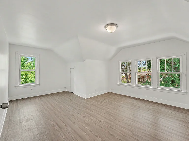 15224 Rossini Dr — Photo 15