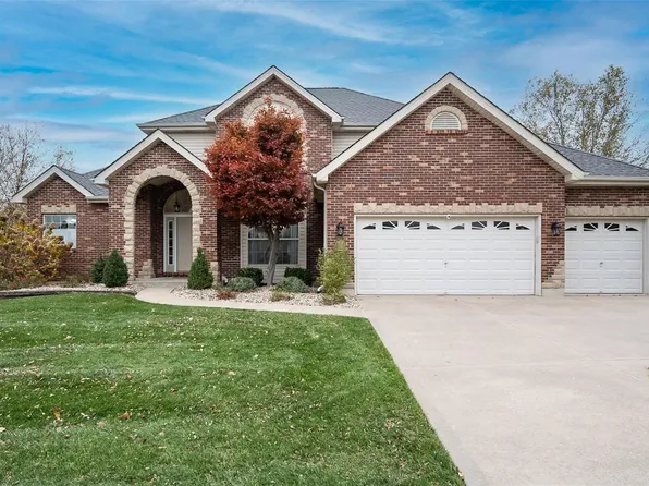 930 Sill Ridge Dr, Dardenne Prairie, MO 63368