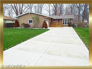 2nd image of 26392 Sweetbriar Dr