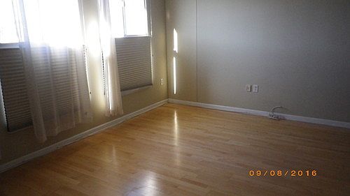 2nd image of 140 S Van Ness Ave Unit 1037