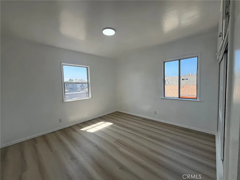 2220 Delaware Ave #C — Photo 15