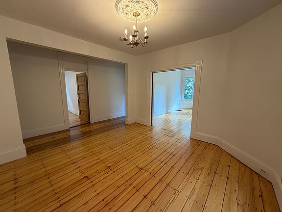 3rd image of 1657 Cambridge St #2