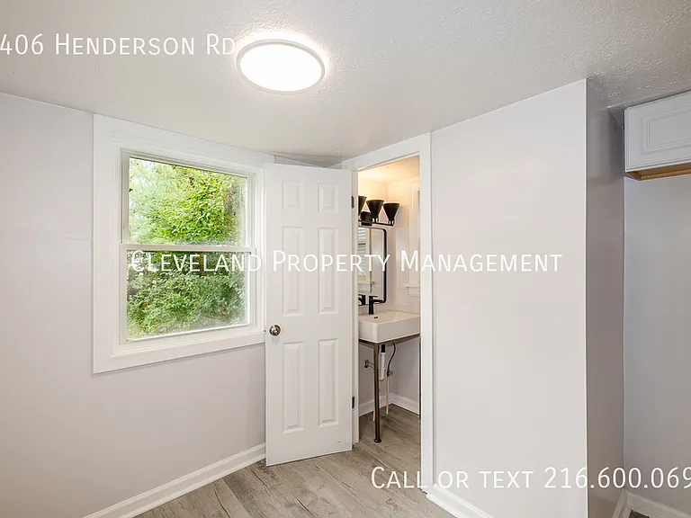 3406 Henderson Rd — Photo 5