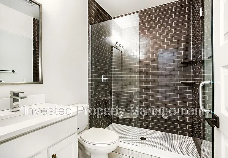 3750 N Gilpin St — Photo 11