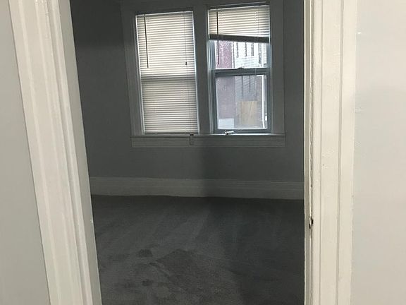 5th image of 2948 Lehman St