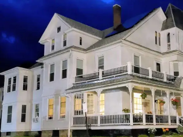 16 Maple St, Adams, MA 01220