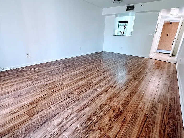 1341 SE 3rd Ave #112 — Photo 3