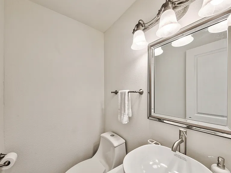 1163 Snow Crest Rd — Photo 11