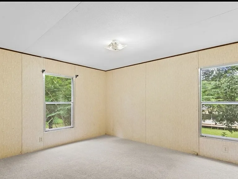 1773 Baldwin Ln — Photo 14