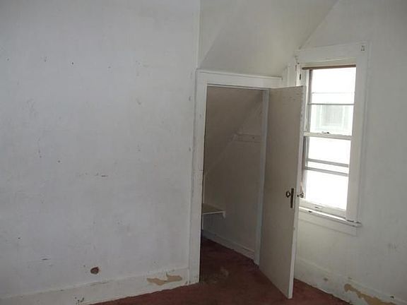 3rd image of 3822 N 27th St #3822A