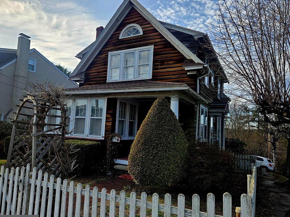 1st image of 1900 3rd Ave