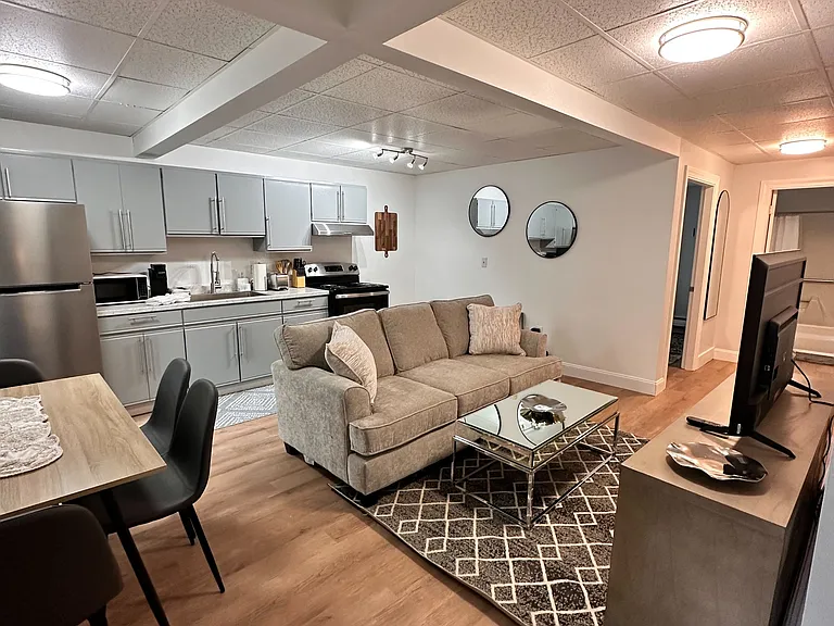312 Union St #4 — Photo 5