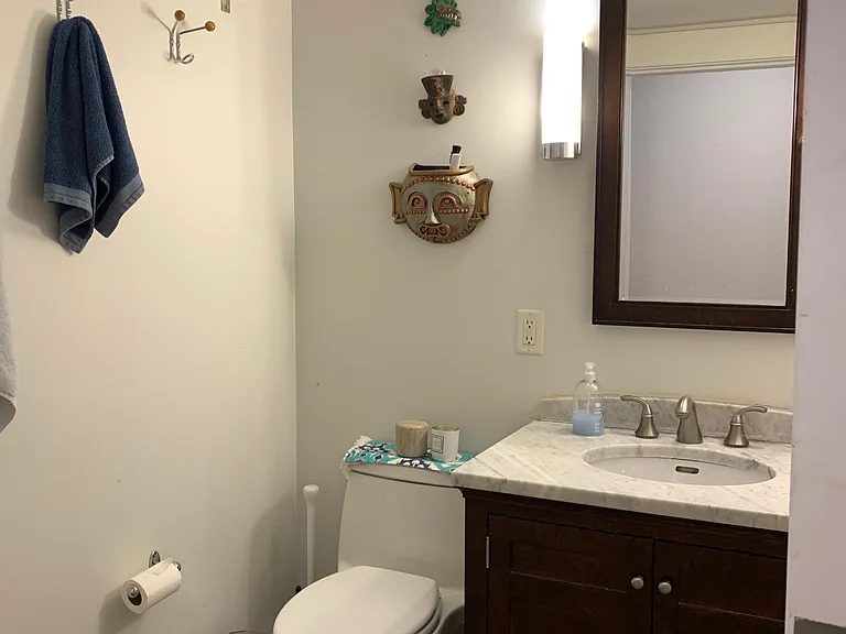 400 Washington St #302 — Photo 16