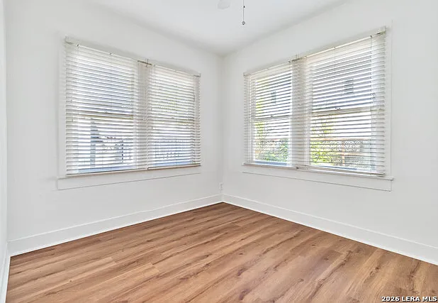 749 E Ashby Pl — Photo 15