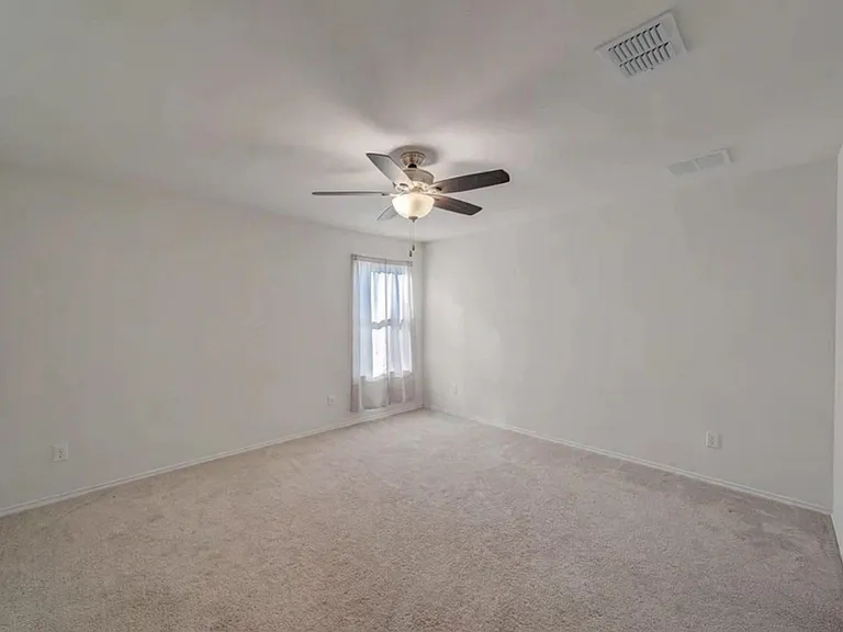 5689 McClelland St — Photo 9