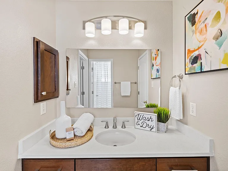 8112 Cobblestone — Photo 30