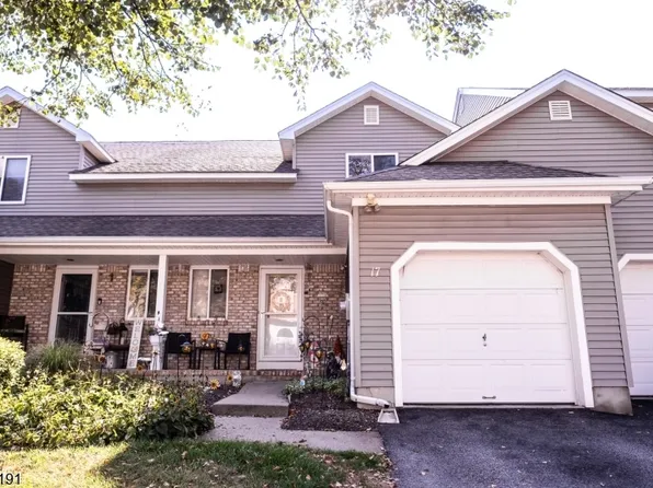 17 Meadow Pond Rd, Hardyston Twp., NJ 07419