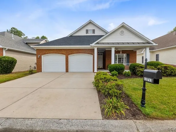 11713 Village Garden Ct, Chester, VA 23831
