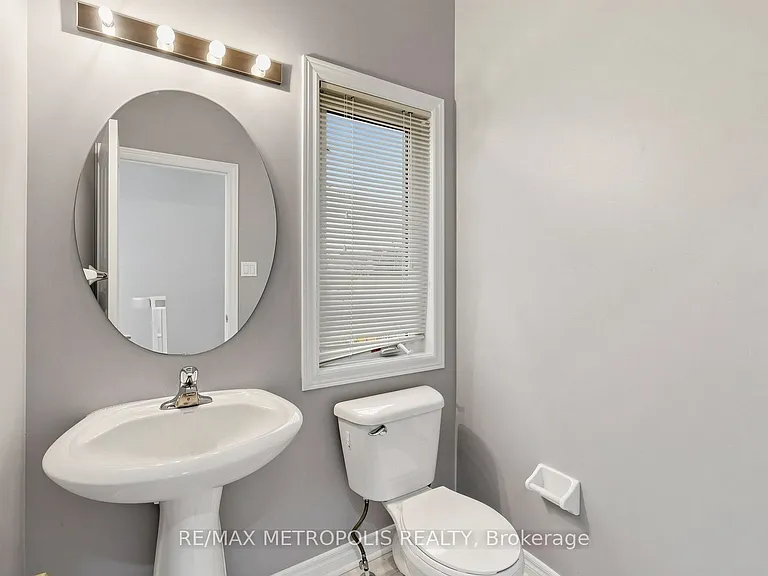 138 Yakefarm Blvd — Photo 26