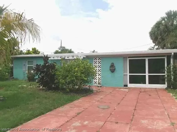 540 Palmetto Dr NE, Pt Charlotte, FL 33952