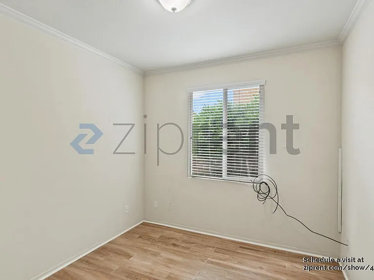 276 Colonial Trl — Photo 24