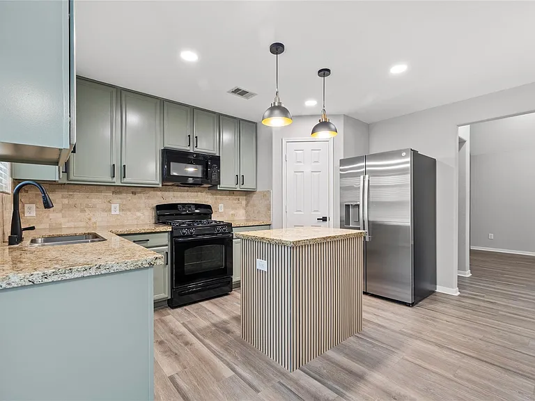 14423 Idylwild Wood Way — Photo 13