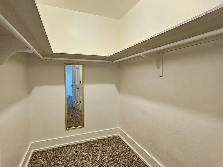 819 W 11th Ave — Photo 16