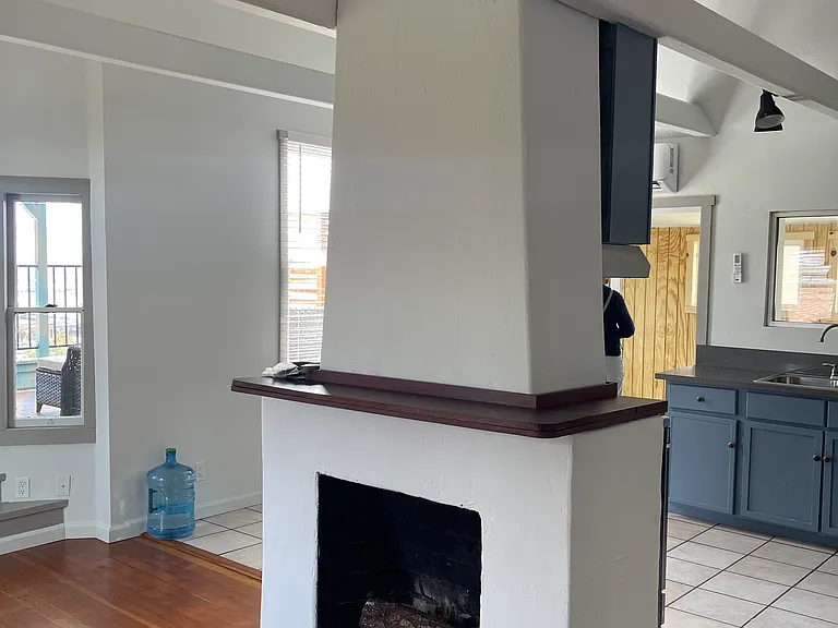 1615 Linwood St #1615 — Photo 2