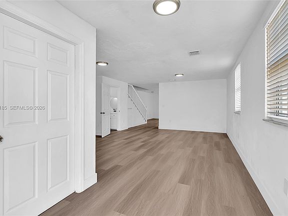 5th image of 140 NW 70th St #140