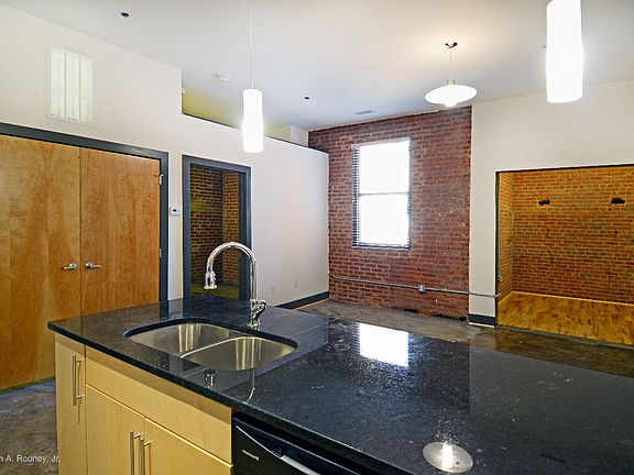 5th image of 132 N Sycamore St APT 210