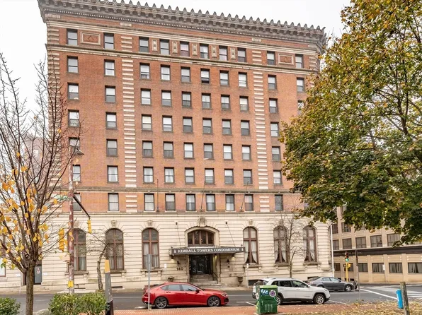 140 Chestnut St APT 308, Springfield, MA 01103