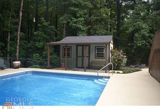 5th image of 332 Sherwood Cir SE