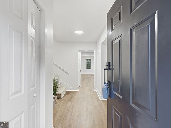 5th image of 316 Argus Cir NW