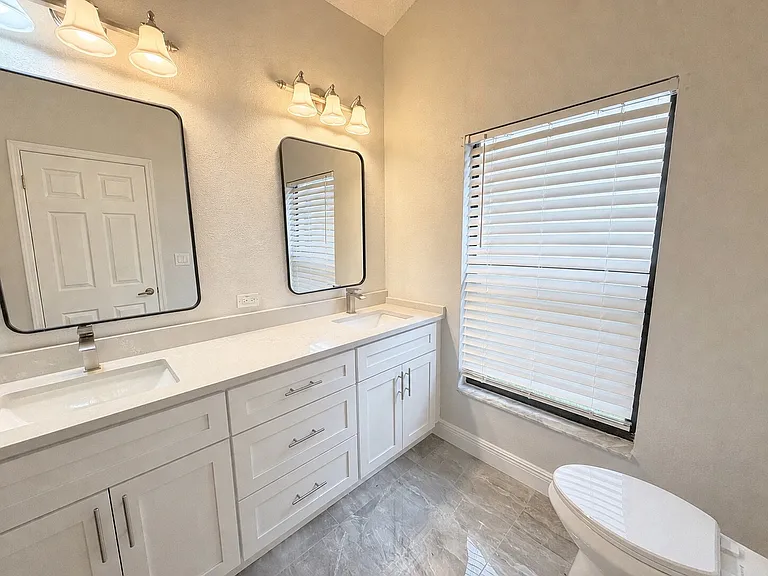 6240A Fairskies Dr — Photo 18