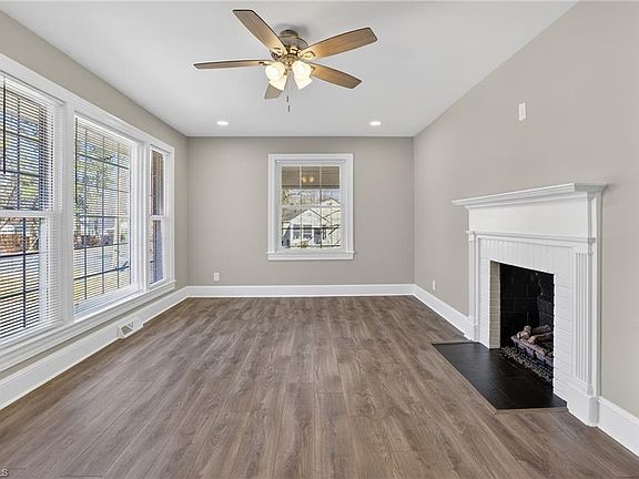 4th image of 401 Ridgecrest Rd