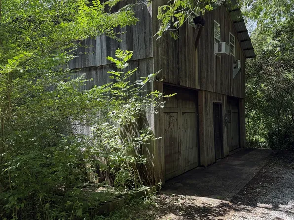 5208 Little Marrowbone Rd, Ashland City, TN 37015