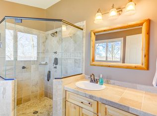 8125 Lake Crest Dr, Ypsilanti, MI