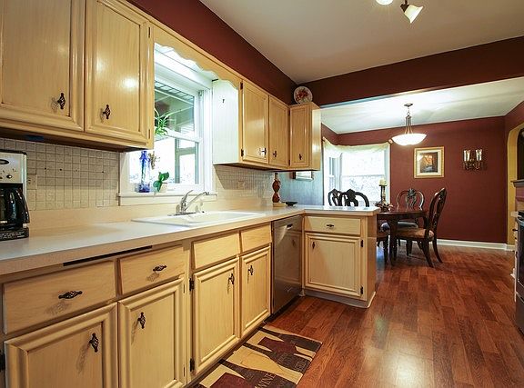 4th image of 12431 S 76th Ave