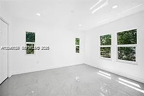 1301 Sharar Ave — Photo 8
