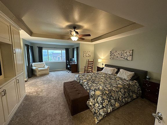 3rd image of 417 Glengarry Way
